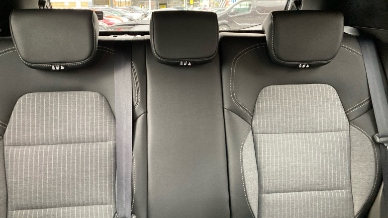 Renault Clio 1.0 TCe 90 Lutecia SE 5dr Petrol Hatchback